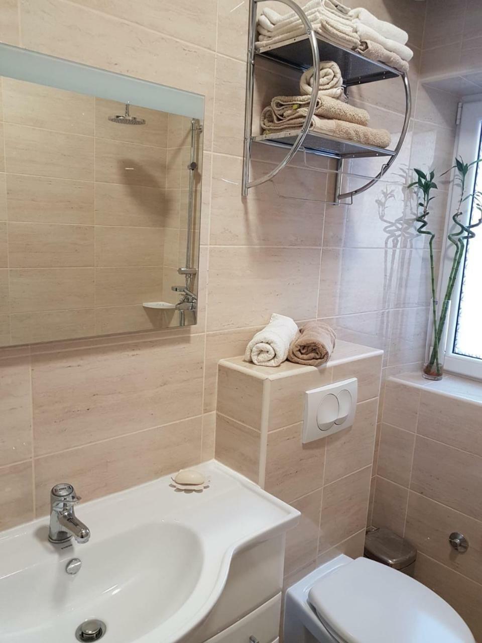 Apartman Natalia Tivat Exterior foto