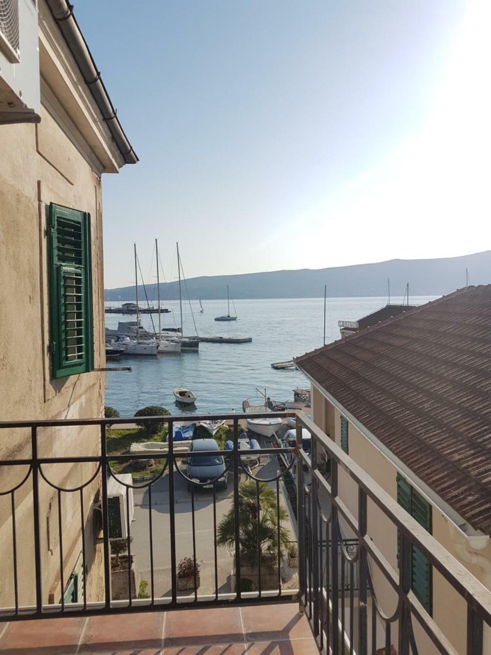 Apartman Natalia Tivat Exterior foto